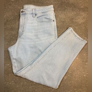 Old Navy High-Rise O.G. Straight Secret Smooth Pockets Light Wash Jeans -Size 14